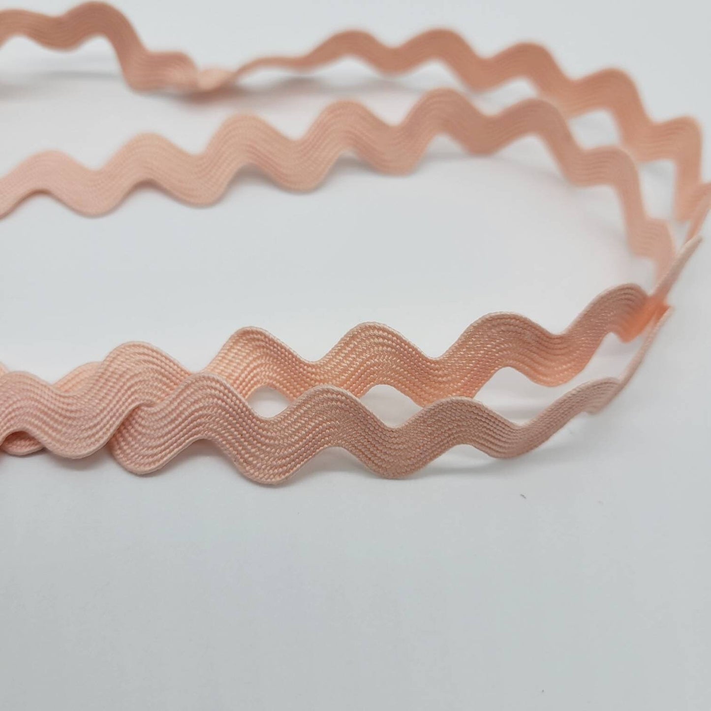 8 MM Ric Rac, Craft Ribbon, Textured Embellishment Ribbon, Craft Projects, Sewing Notions, Fabric Trim, Peachy Peach