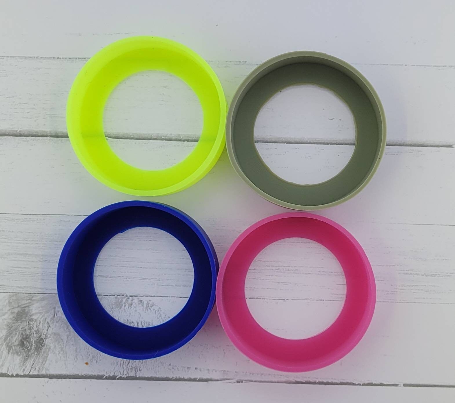 Medium Silicone Tumbler Bumpers, fits 20 oz Skinny tumblers -- 4 in 1 (14oz) tumblers -- 12 oz Kids Water Bottles!!
