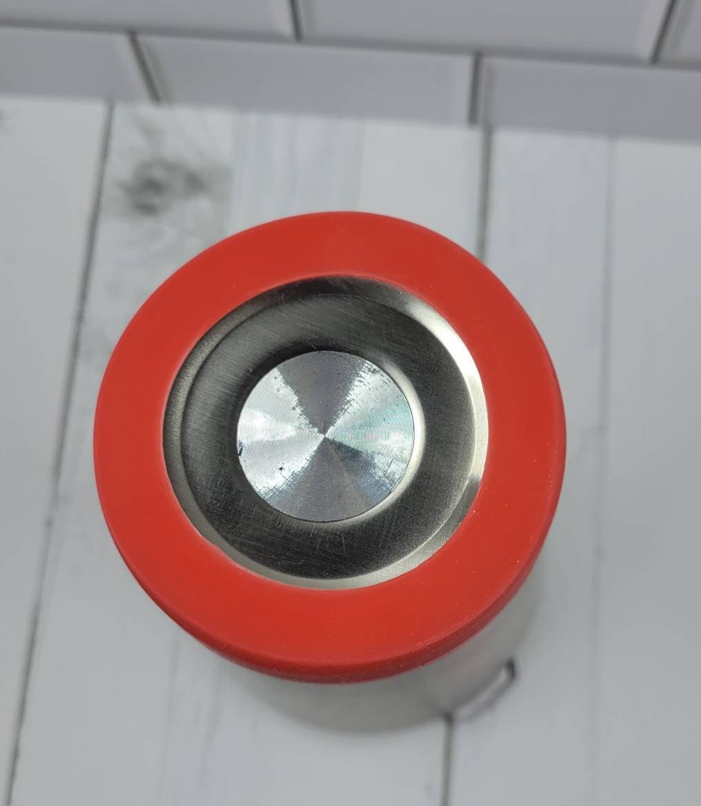 Small Size Silicone Tumbler bumpers. Fits MOST 12 oz Kids Tumblers & 8 oz Kid Tumblers.