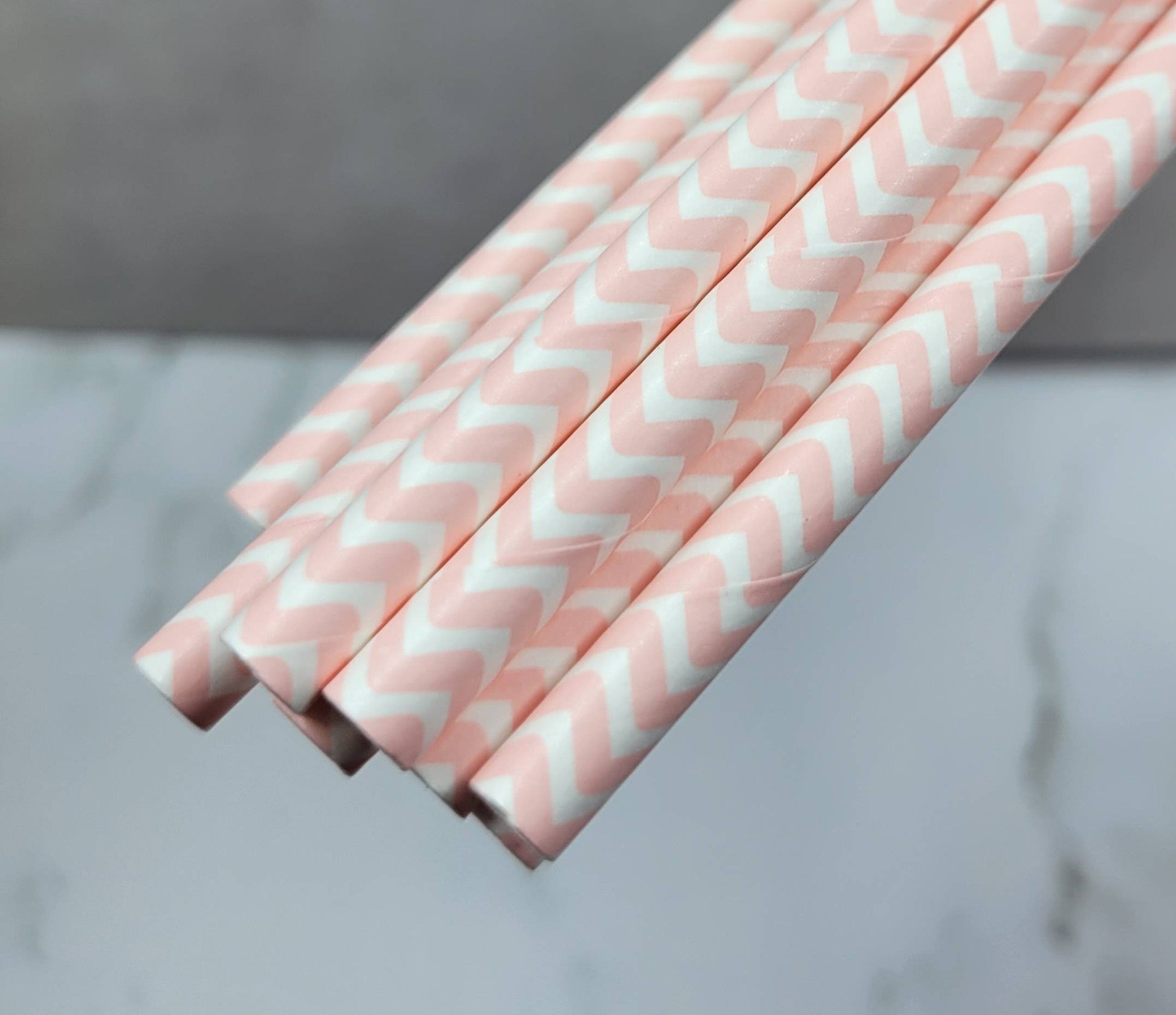 Pack of 10 Straws, Fake Bake Supplies, Craft Supplies, Paper Straws, party supplies, Pink Straws, Chevron Design