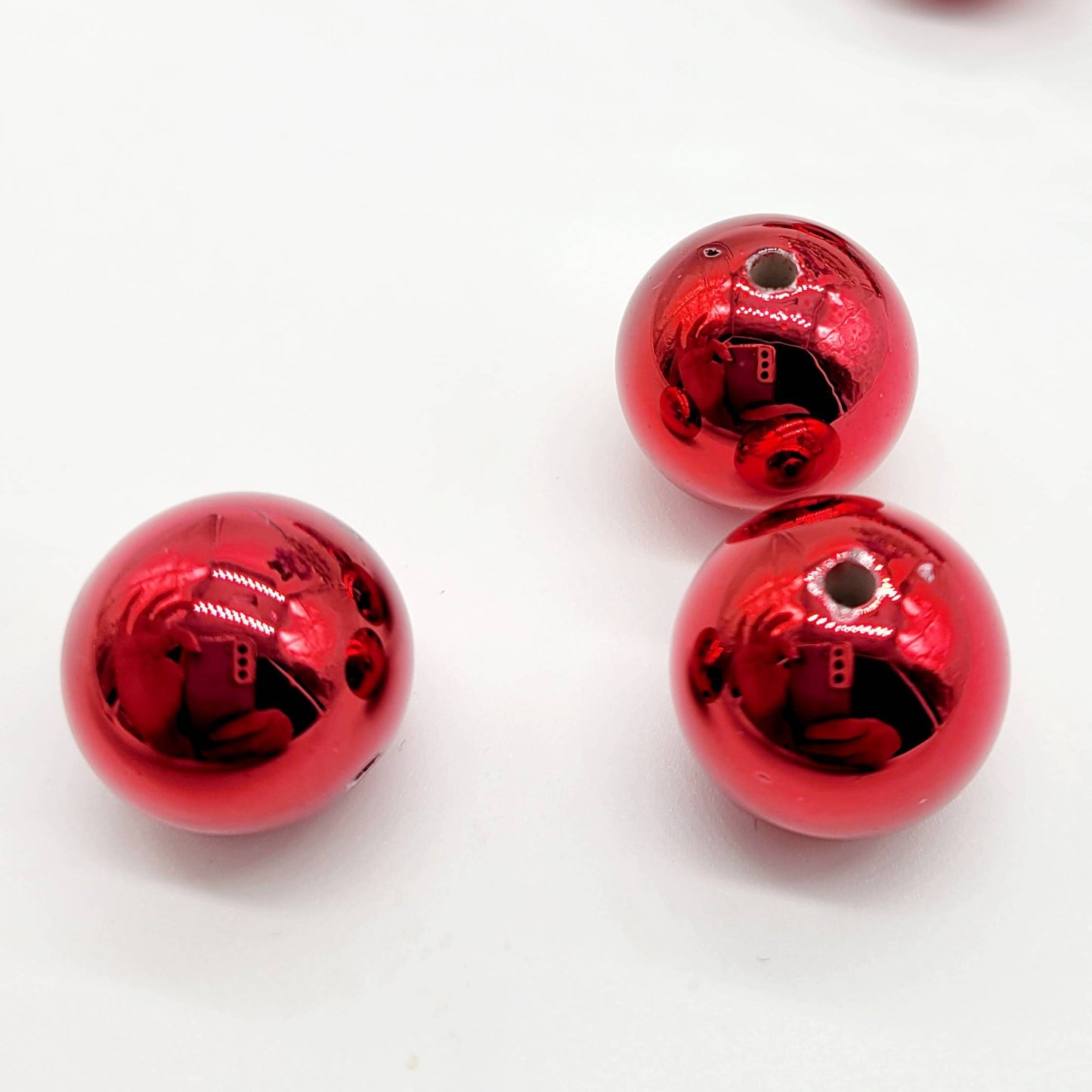 Beads! 20 MM Acrylic Metallic Green, Purple, Lime Green, Red. Beads for Garlands, Tiered Trays, Wreath attachments, Craft Projects