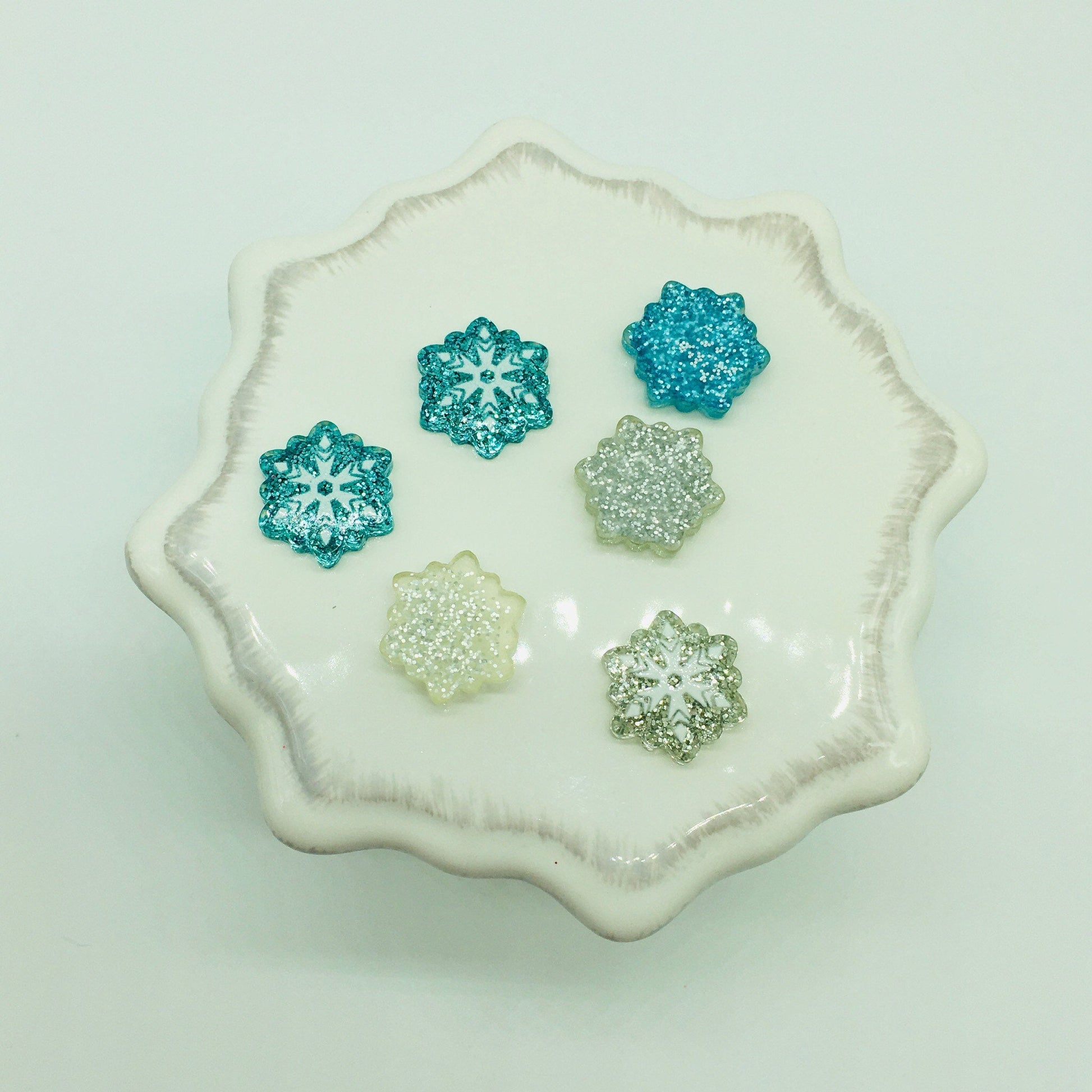 Snowflake Cabochons, silver Snowflake, Blue Snowflake, Glitter Flat Back Cabochons, Decoden, Faux Baking Supplies, Jewelry Crafts