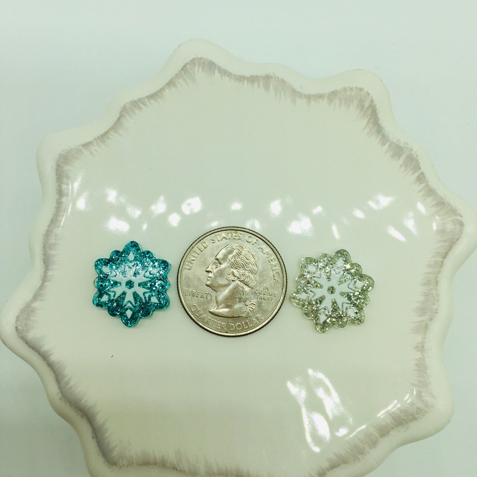 Snowflake Cabochons, silver Snowflake, Blue Snowflake, Glitter Flat Back Cabochons, Decoden, Faux Baking Supplies, Jewelry Crafts