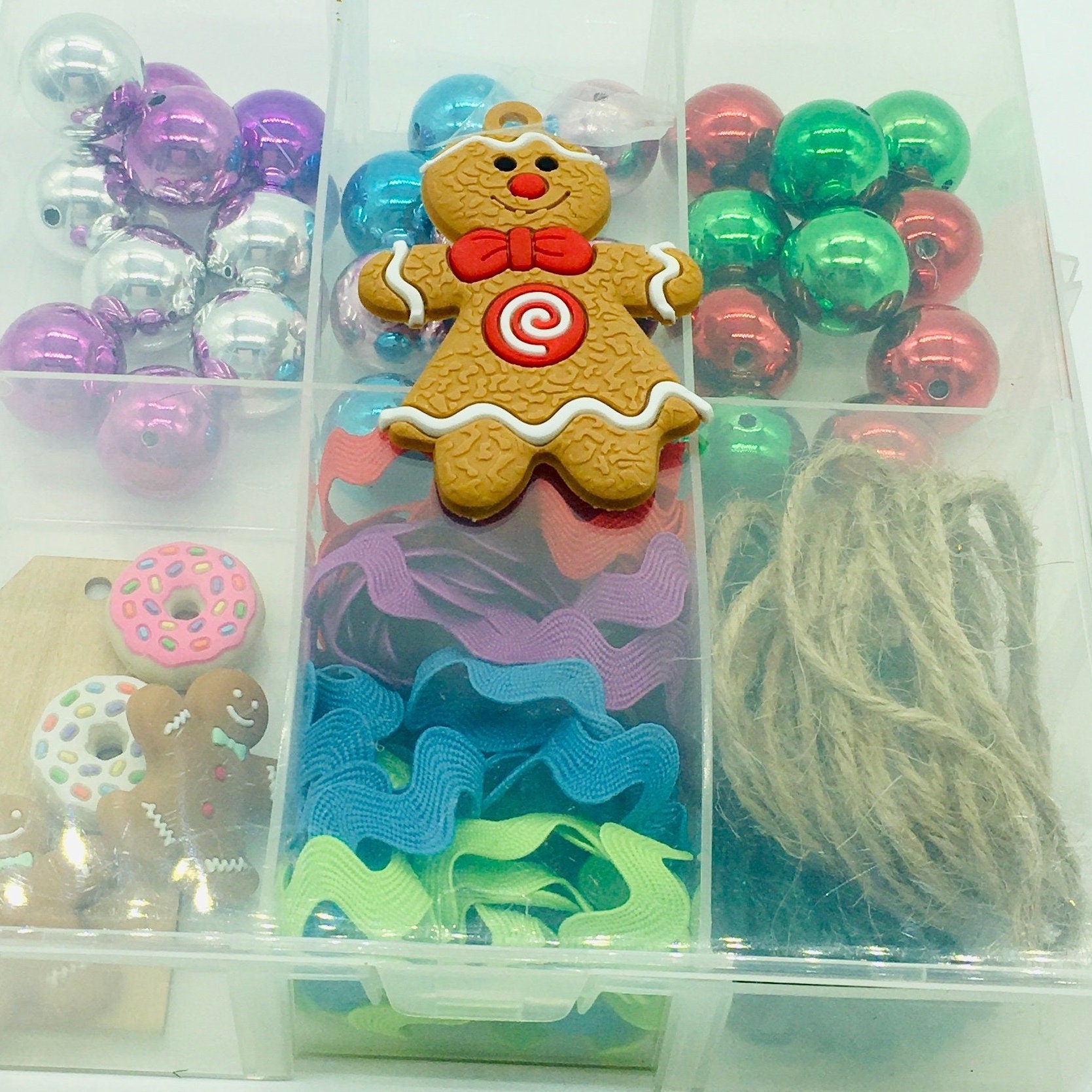 Gingerbread Ornament, Christmas Bead Garland DIY Kit, Acrylic Beads, Twine, Donut Bead, Craft Kit, Holiday Candy Theme, Home Decor, Ric Rac