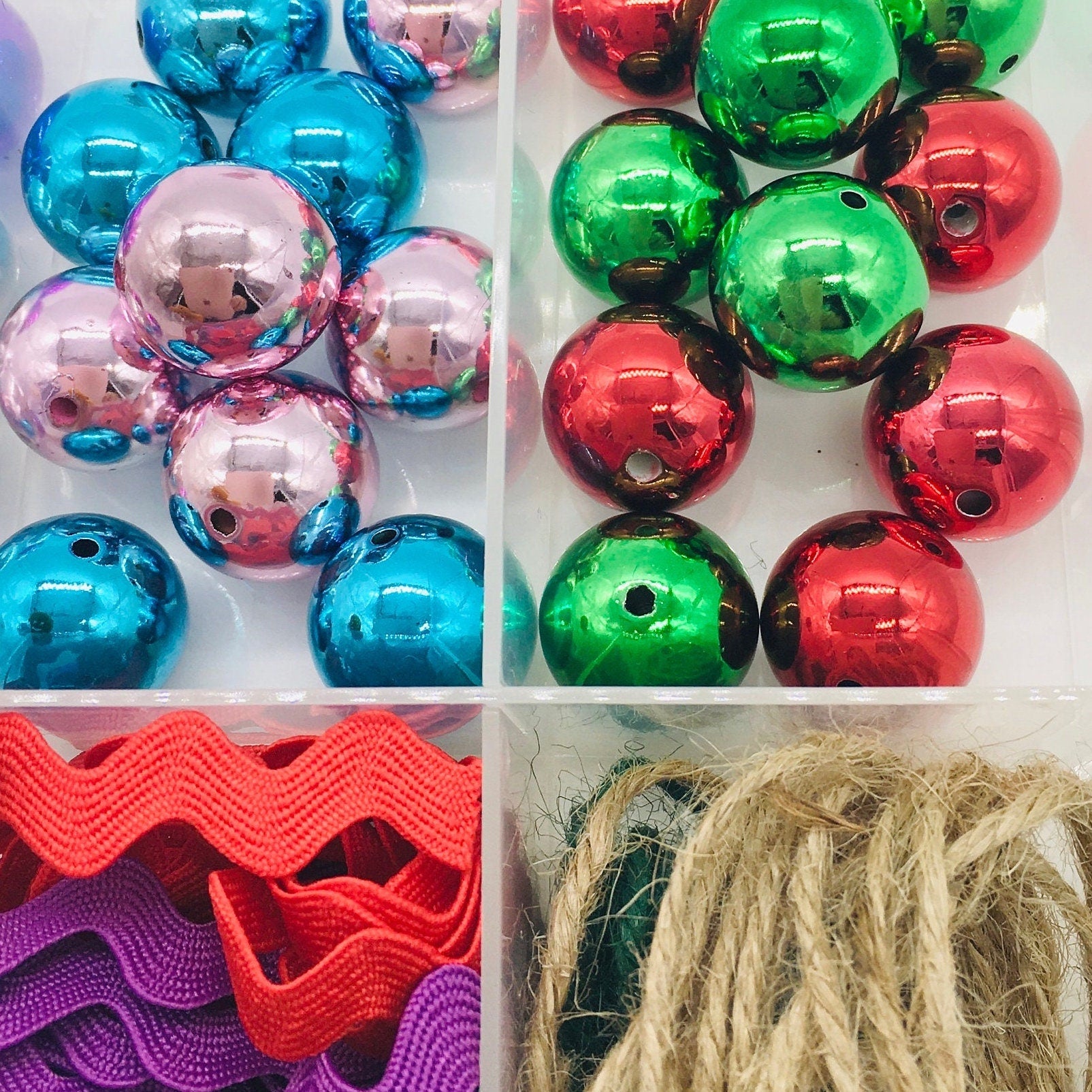 Gingerbread Ornament, Christmas Bead Garland DIY Kit, Acrylic Beads, Twine, Donut Bead, Craft Kit, Holiday Candy Theme, Home Decor, Ric Rac