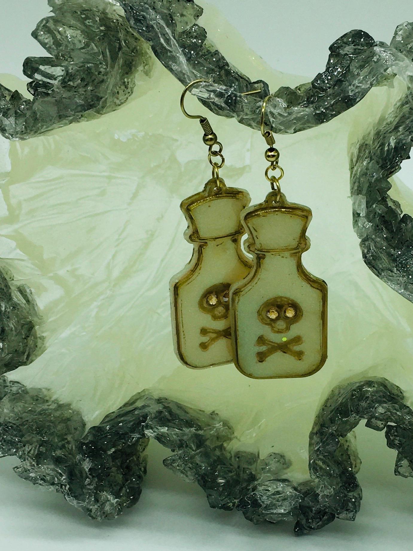 Halloween Earrings, Poison Bottle, Skull Design, Pop Art Style, Gothic Jewelry, Costume Jewelry, Glow in the Dark Earrings